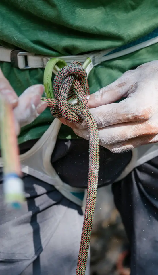 Edelrid Eagle Lite Protect Pro Dry 9.5mm Dynamic Climbing Rope - 60m - Image 4