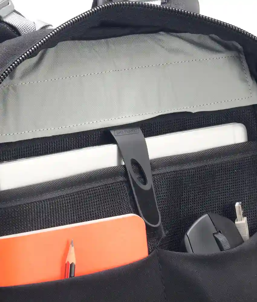 One Planet 15-Inch Laptop Insert - Image 3