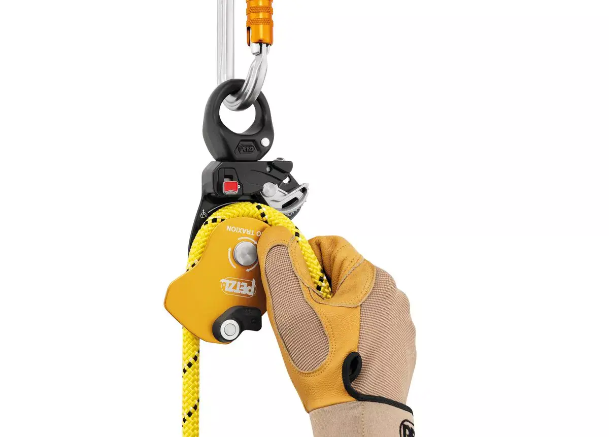 Petzl Pro Traxion Progress Capture Pulley with Swivel - Image 4
